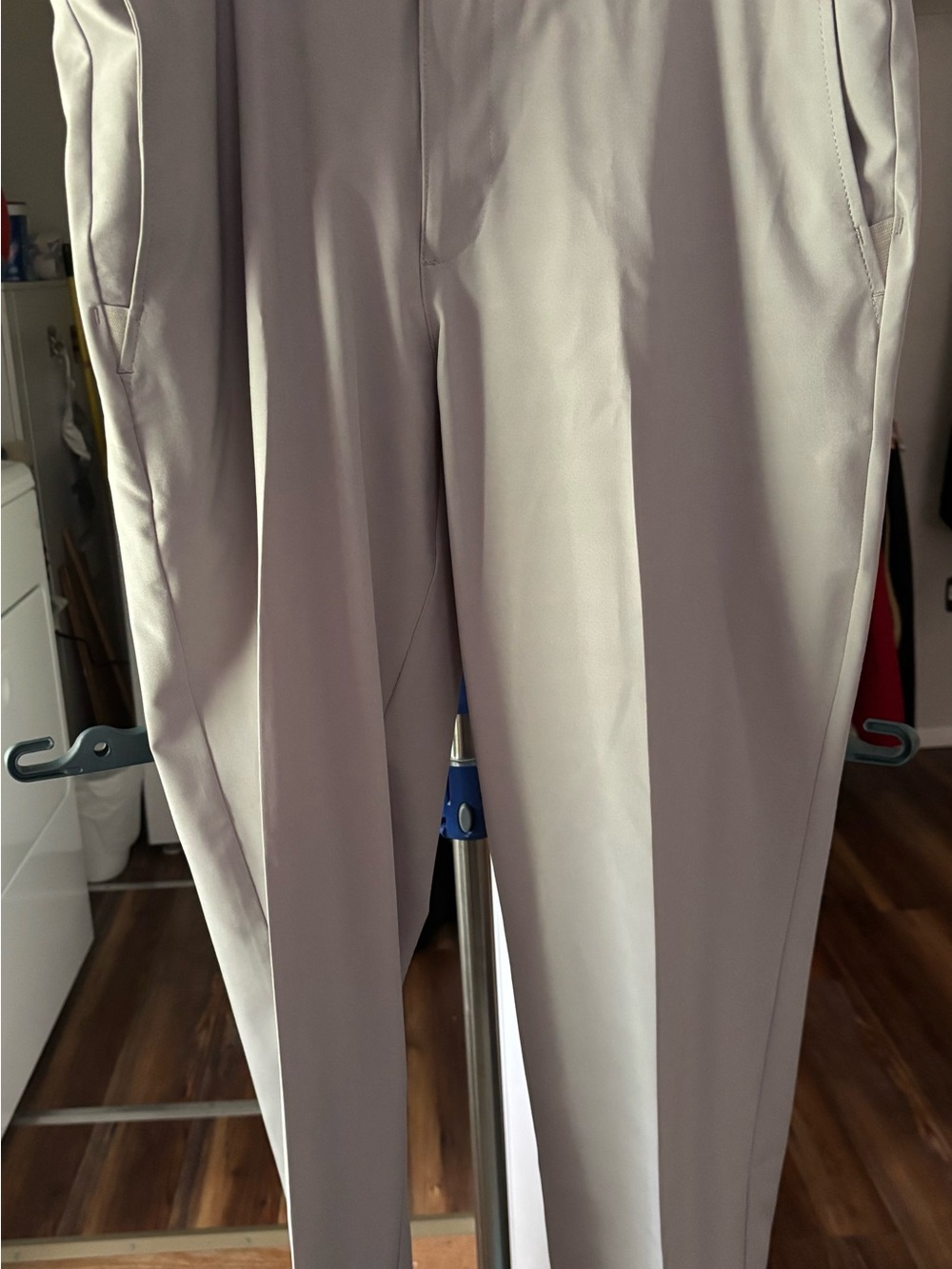 Izod Golf Men's Slim Dress Pants - Light Gray